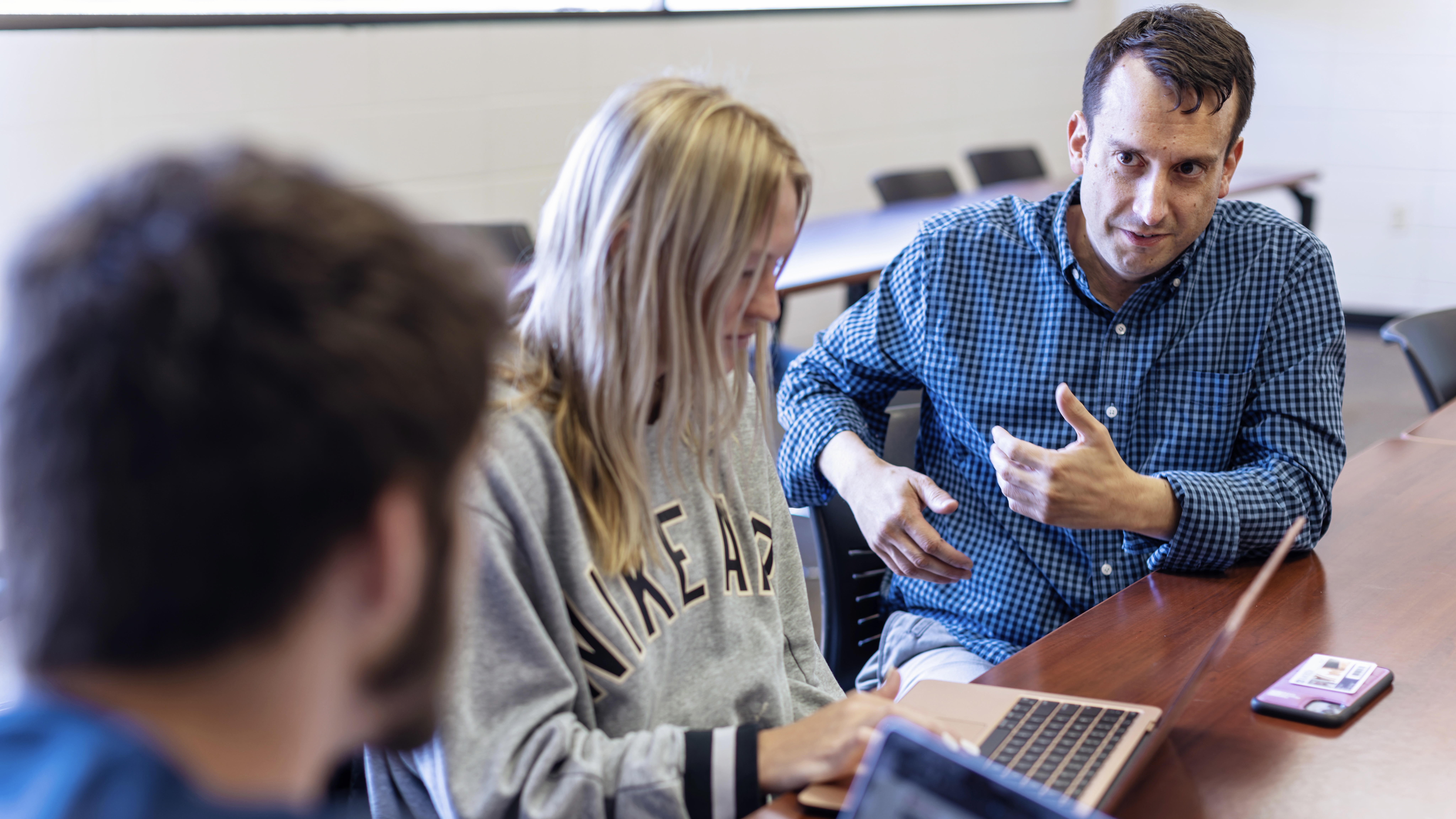 OBU’s Doroga presents at University of Wisconsin