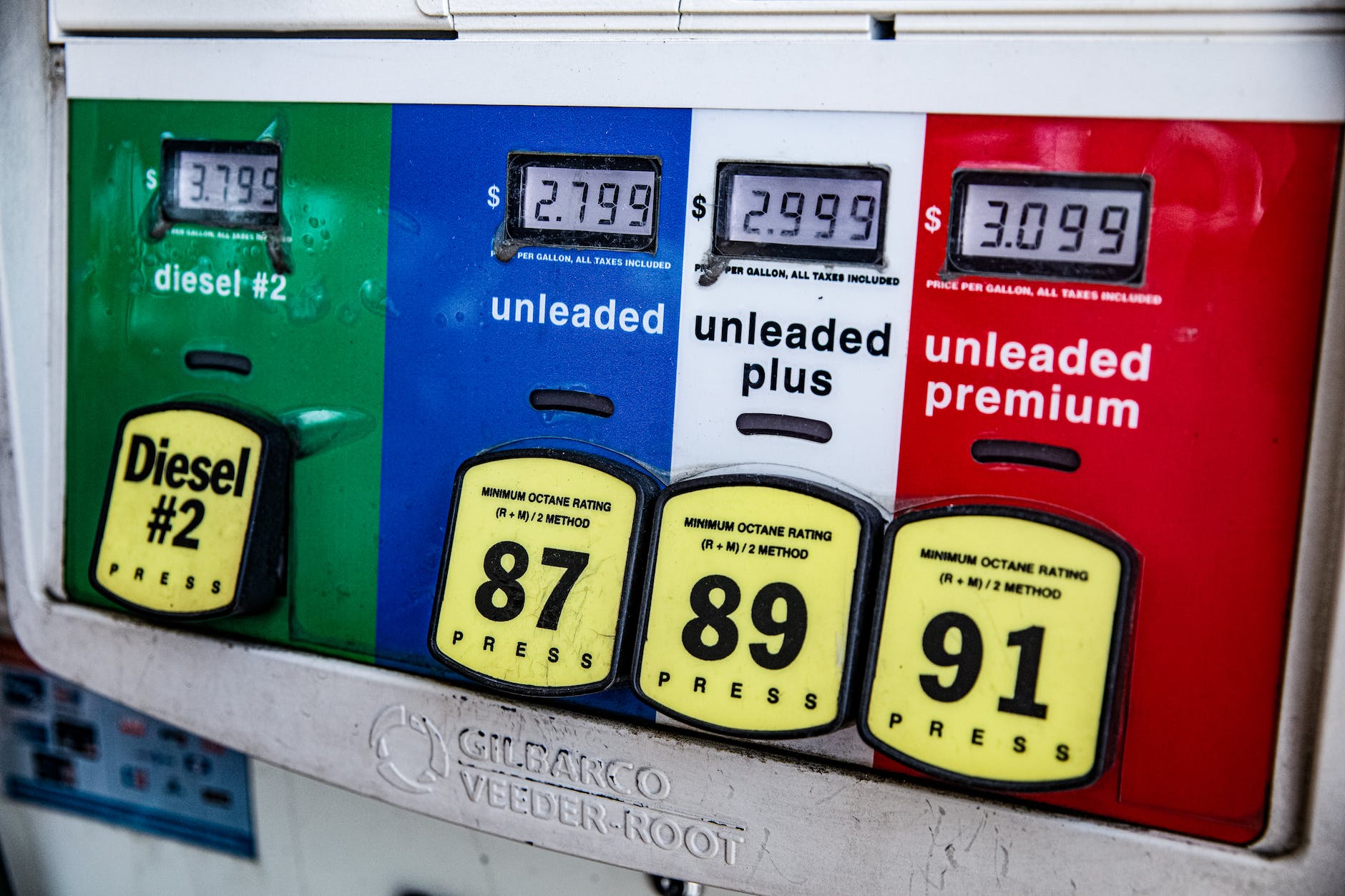 Big oil supports bills to make sales of 15% ethanol blends year-round
