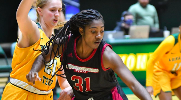 Reddies bounce back at home to defeat NWOSU