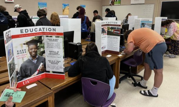 Centerpoint students practice making real-life money management skills