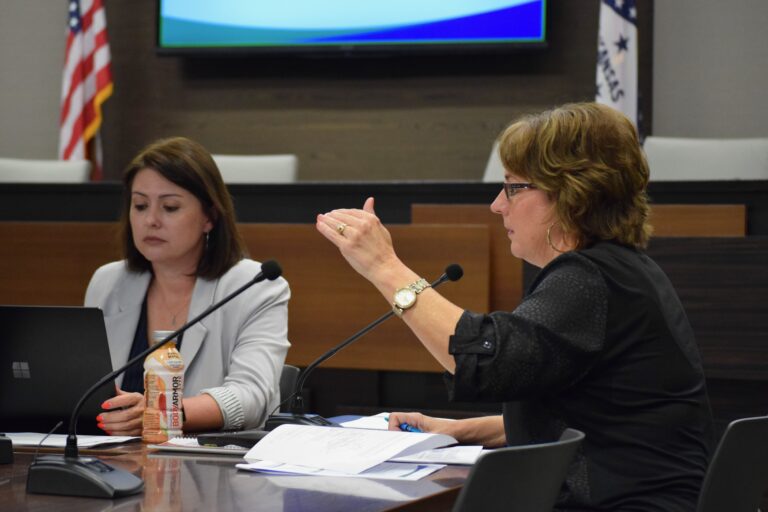 Rules governing Arkansas community service graduation requirement approved for public comment