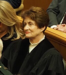 Arkansas Advocate: Supreme Court administrator asks chief justice to stay away, pending disciplinary review