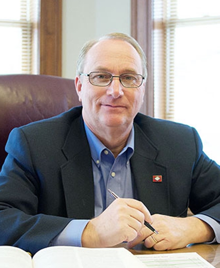 Tucker not seeking re-election as Clark County Judge; Rogers makes candidacy announcement