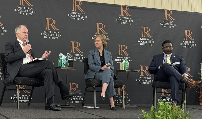 Trade experts: U.S. shouldn’t fixate on China 